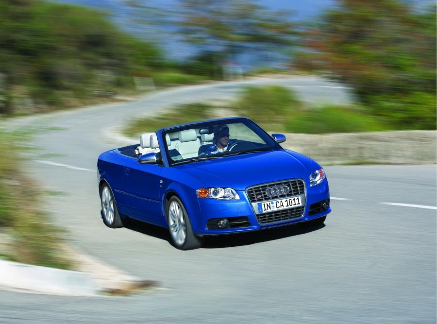  Audi S4 Cabriolet (B7, 8H) 2007 года  (WW) (фото 12 из 29)